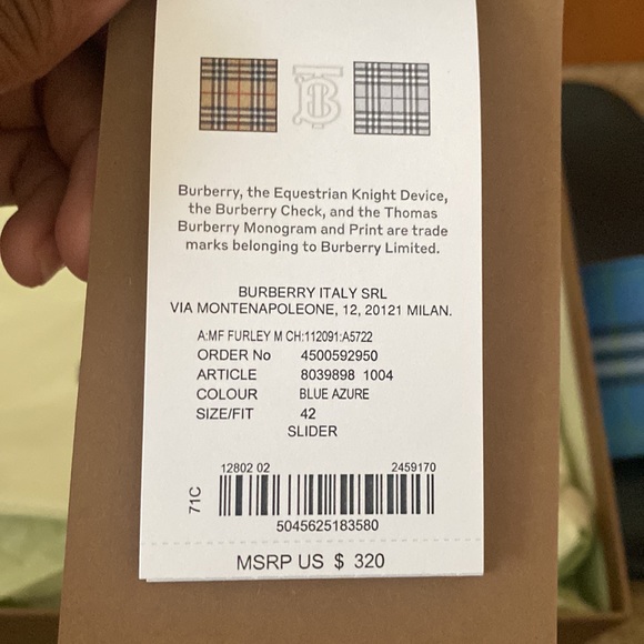 Burberry slides 100% authentic - Picture 5 of 5